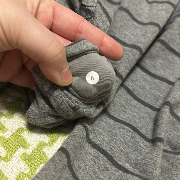 Lululemon Movement Jacket
Cayman Stripe Heathered Medium Grey / Ambient Grey - Picture 11 of 14